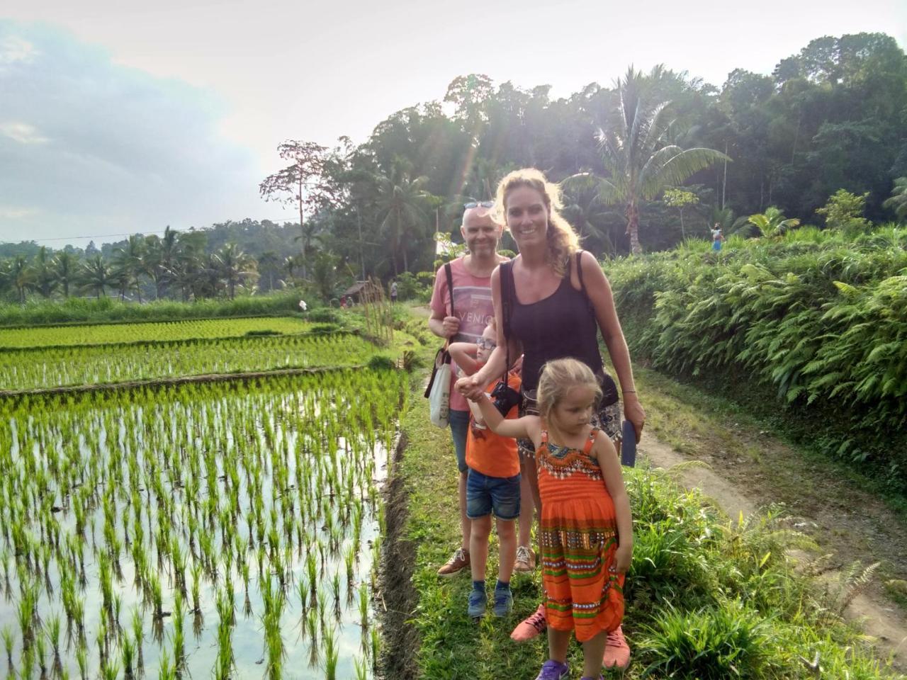 Jaya Homestay تيتيباتو الغرفة الصورة